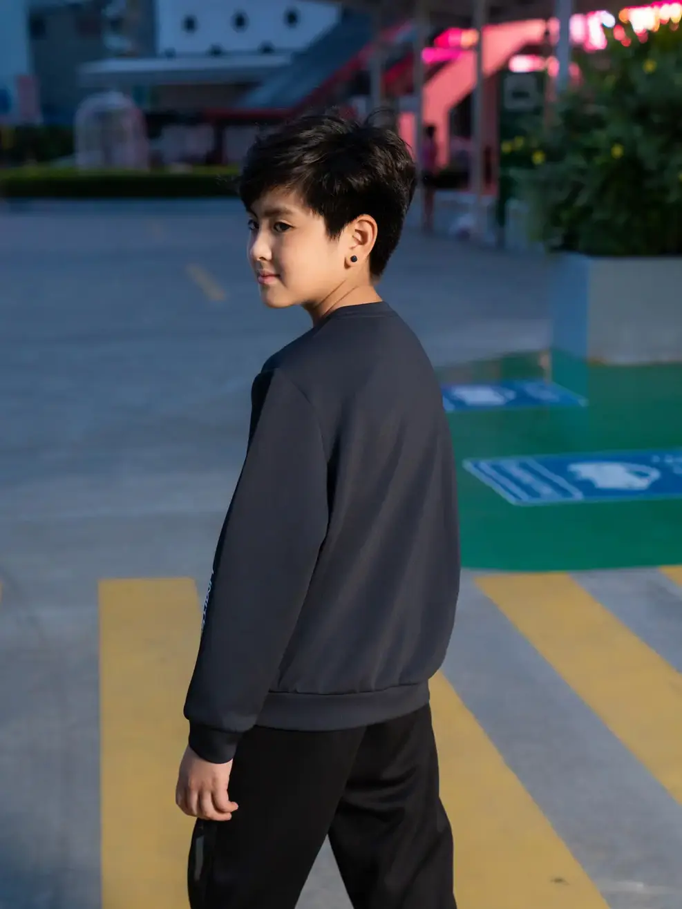 Áo Thun Thể Thao Trẻ Em Nỉ In Limitless - Đen - 8