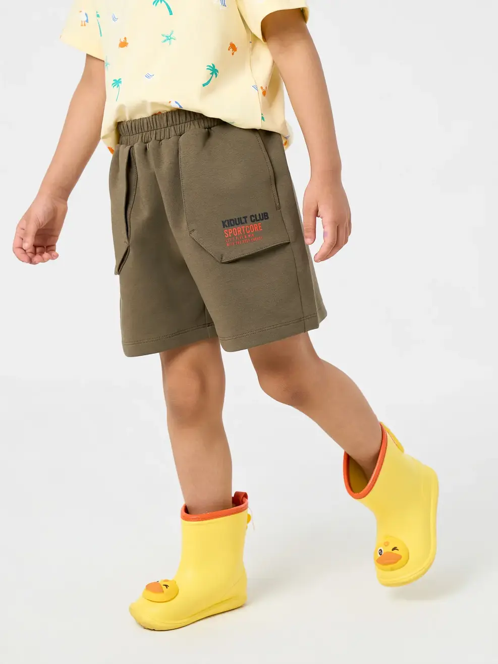 Quần Shorts bé trai túi ốp kidult club - RÊU 035 - 110