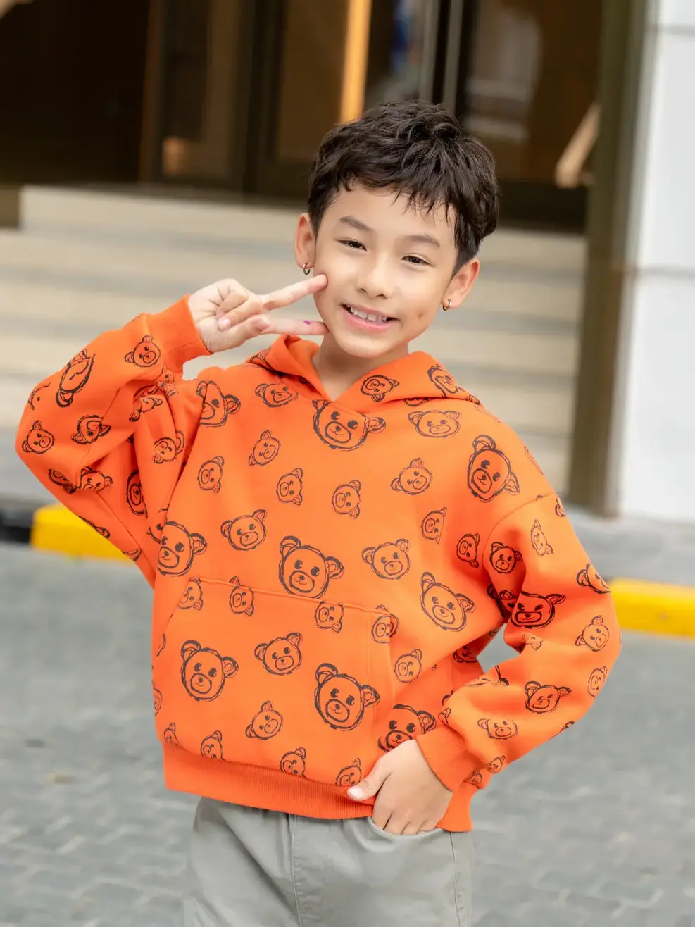 Áo nỉ cào kid in tràn gấu - Đỏ cam - 4