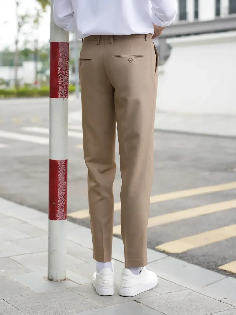 Quần âu nam slim dáng ngắn - Nâu be - M