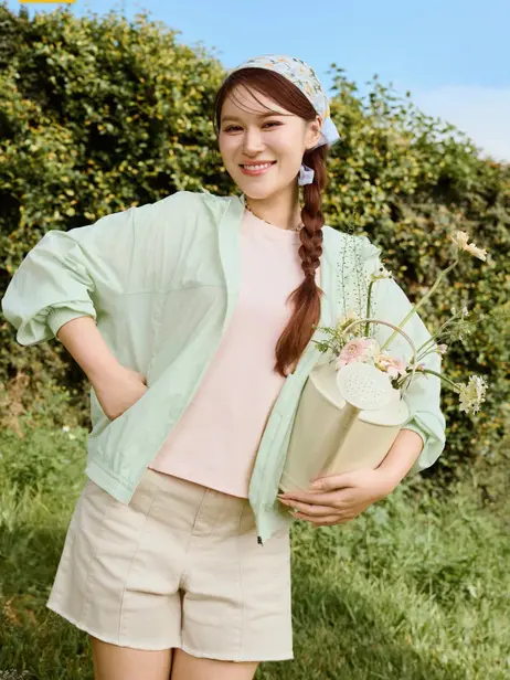 Ngọc Thanh Tâm × Áo Phông Nữ Form Boxy Cơ Bản