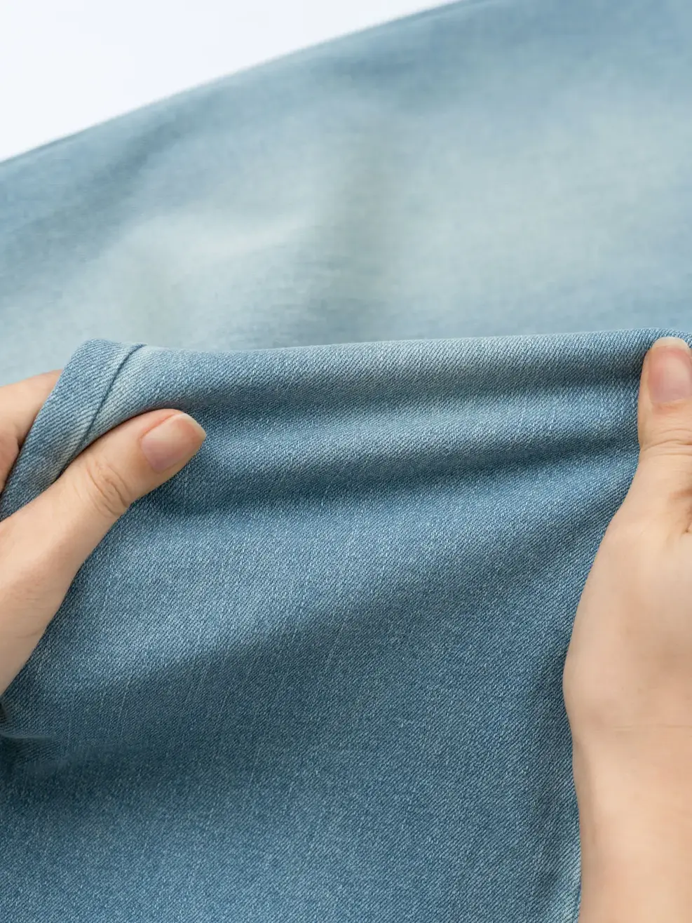 Quần Jean Nữ Ống Loe Gấu Nhăn - Xanh nhạt - 25