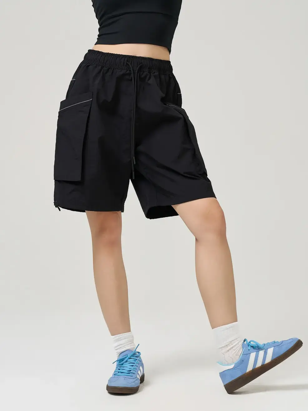 Quần Shorts Gió Lé Túi - Đen 001 - S