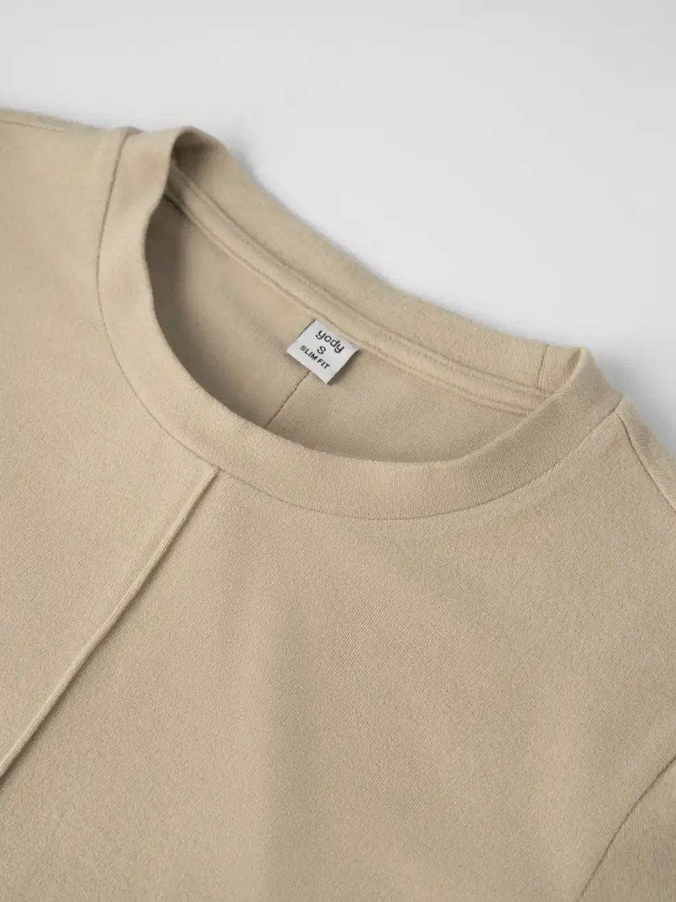 Áo Phông Dài Tay Dáng Ôm Cổ Tròn - Be 123 - S