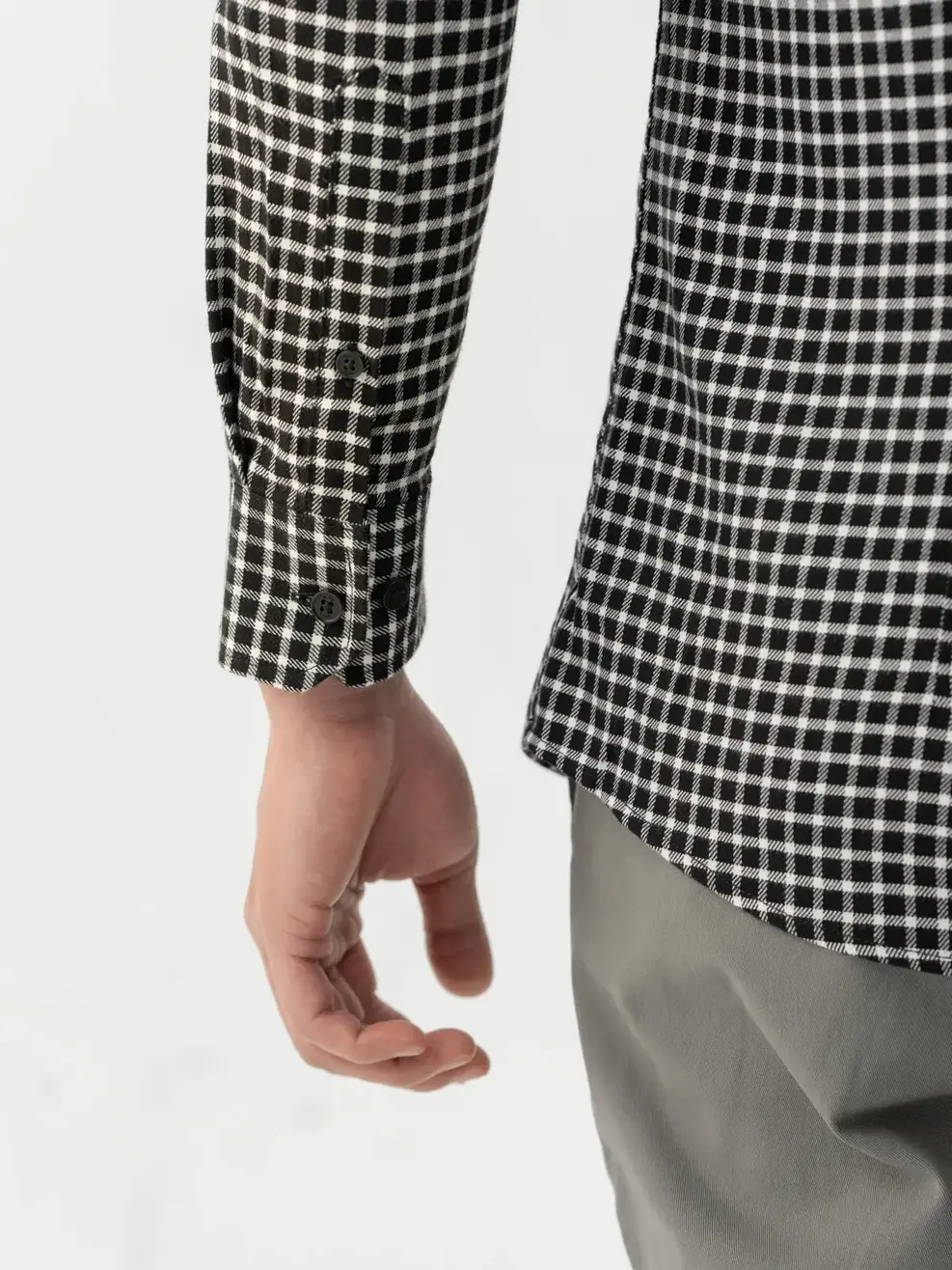 Sơ Mi Nam Dài Tay Kẻ Caro - Đen - M