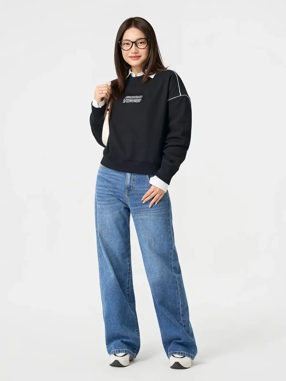 Áo Nỉ Oversize Lửng Thêu Thân Trước - ĐEN 002 - S