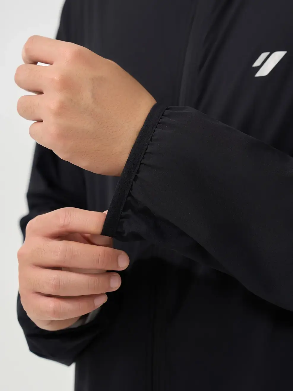 Áo Khoác Gió Thể Thao 1 Lớp Anti Uv - ĐEN 002 - M