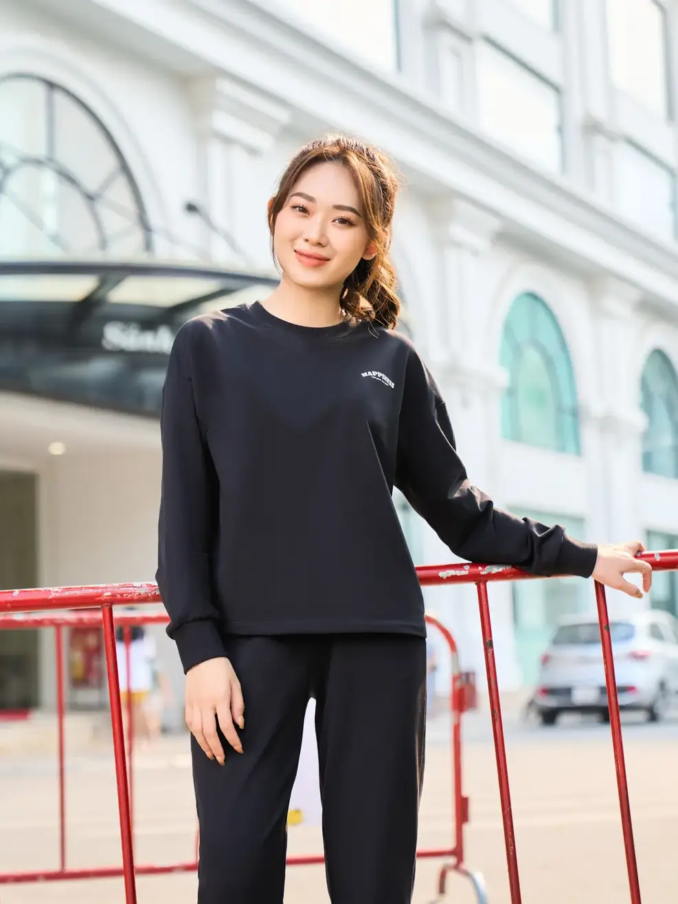 Bộ đông nữ nỉ in chữ HAPPINESS - Đen - S