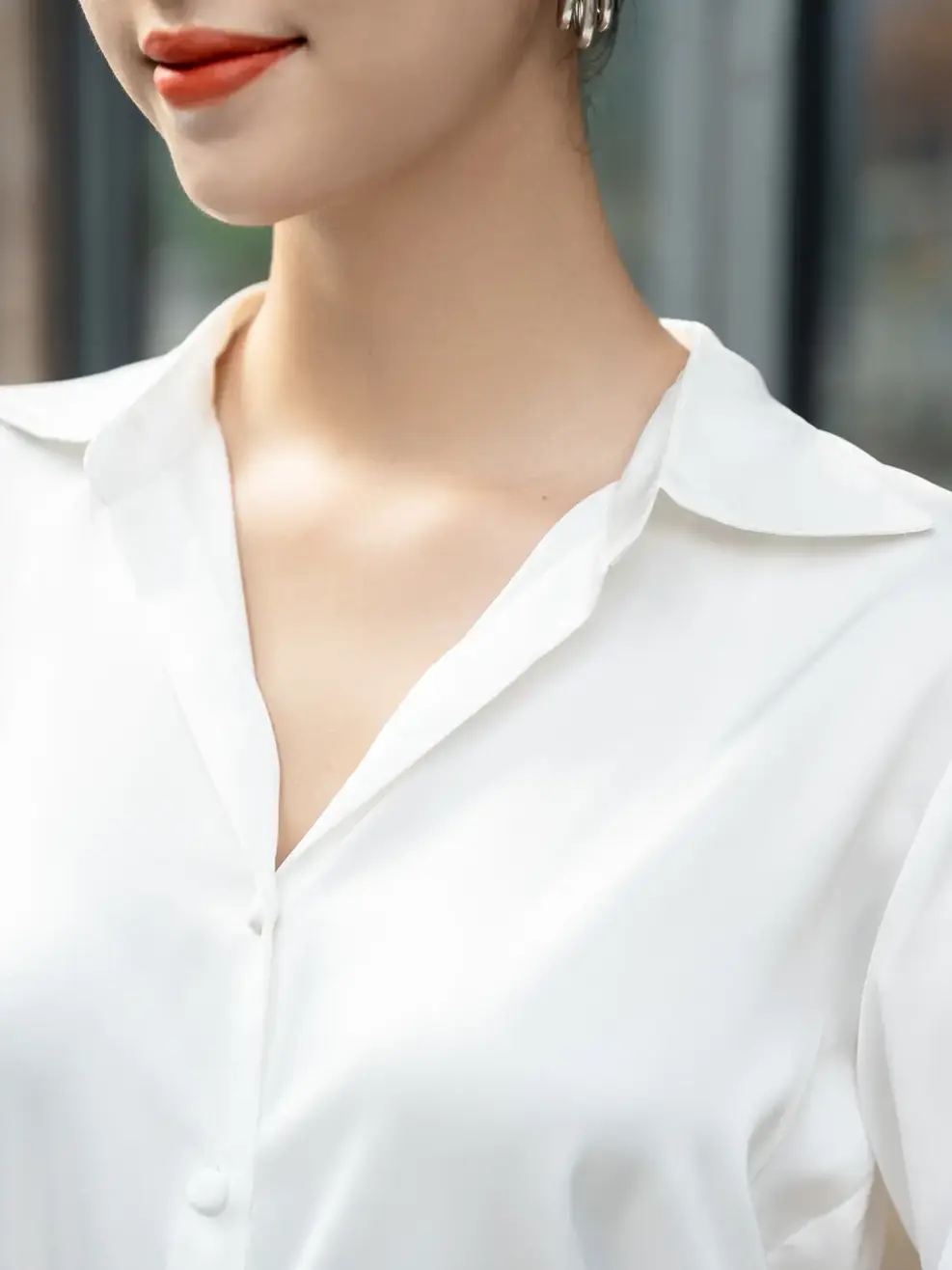 Áo Sơ Mi Tay Dài Nữ Suông Cúc Bọc - Trắng - S