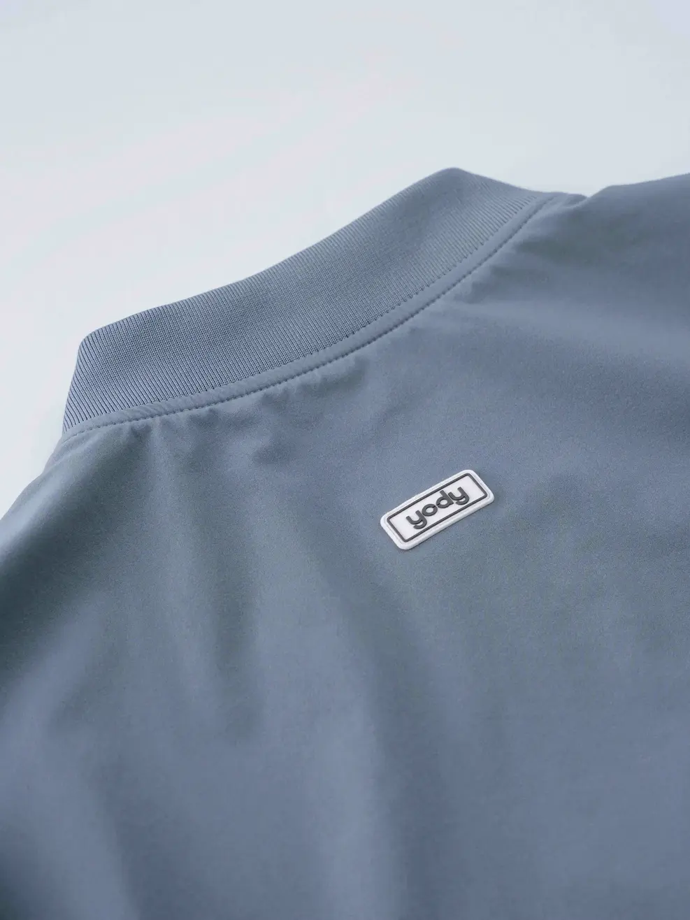 Áo Khoác Nam Bomber Bổ Ngực - Ghi - M