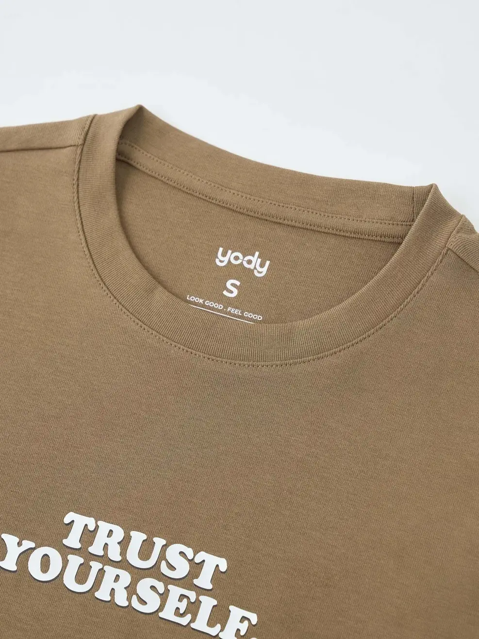 Áo Phông In Chữ - OLIVE 016 - S