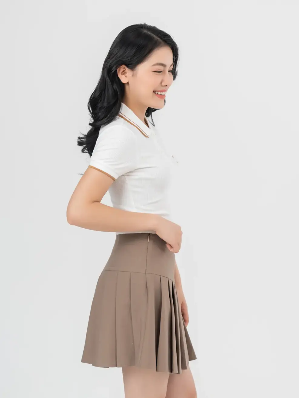 Polo Nữ Thun Rib Thêu Hình - Trắng - S