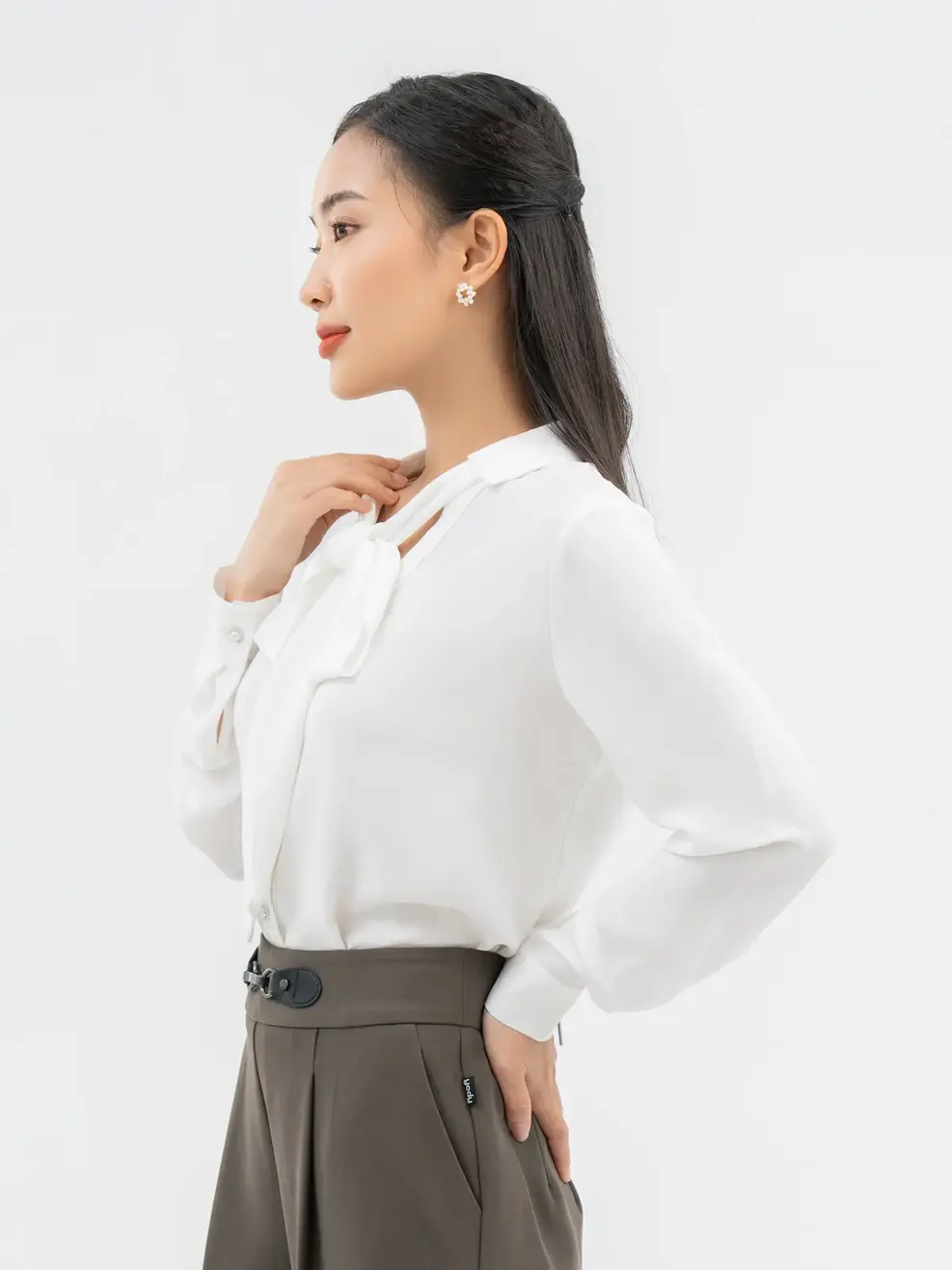   Áo Sơ Mi Tay Dài Nữ Suông Kèm Nơ - Trắng - S