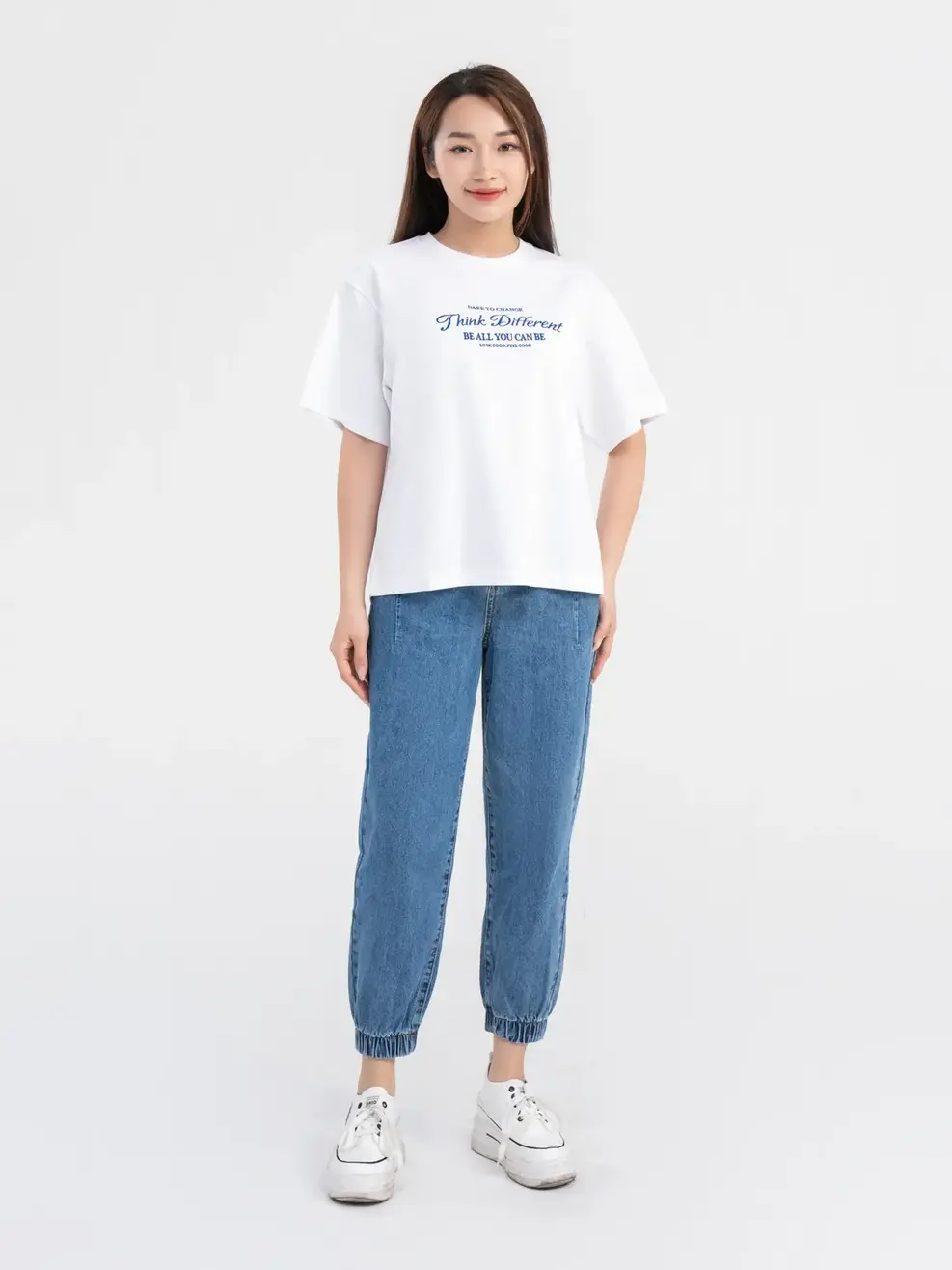 T-shirt Nữ Thêu Think Different - Trắng 1 - S