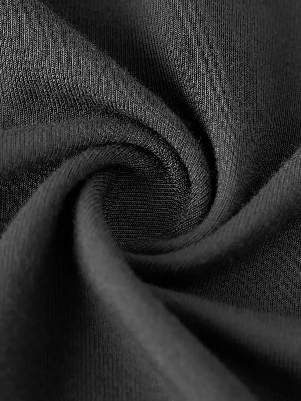 Áo giữ nhiệt vải cotton Yody có cấu trúc chịu lực tốt