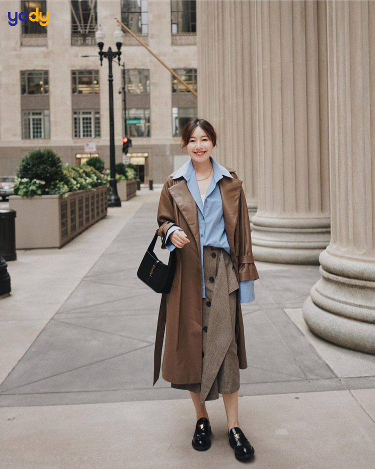 Kết hợp chân váy xòe dài với áo khoác dáng dài