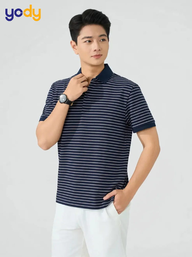 Dáng người thấp và nhỏ con