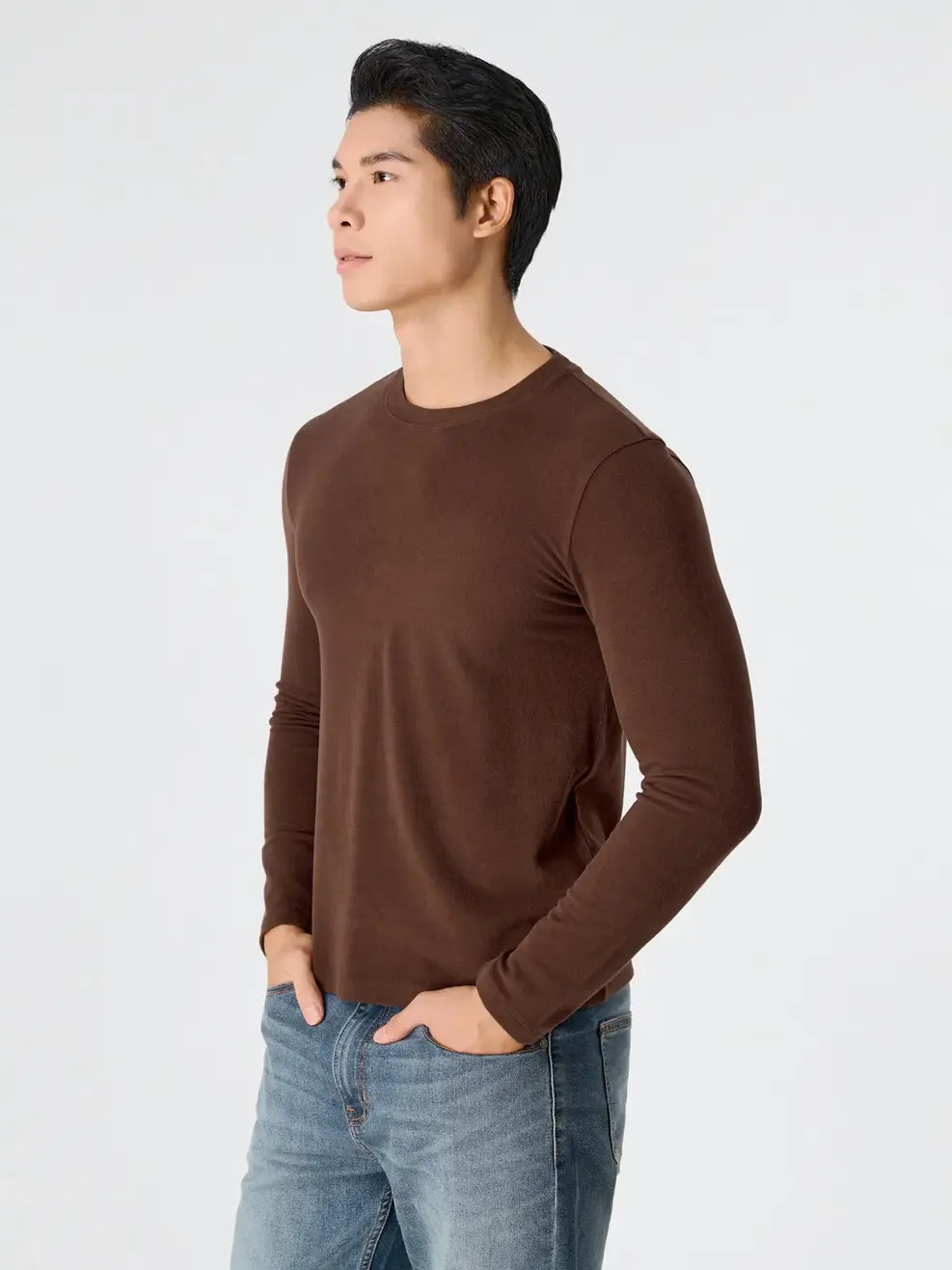 Áo giữ nhiệt cổ tròn Yody có chất liệu vải cotton an toàn, lành tính