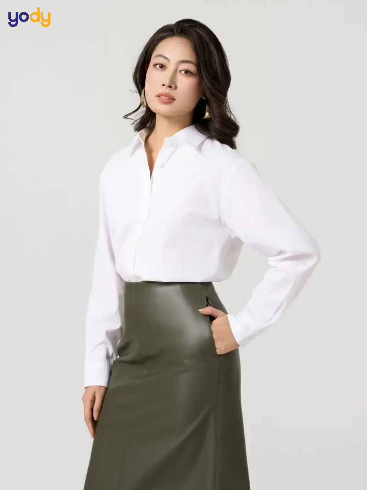 Kết hợp với chân váy midi