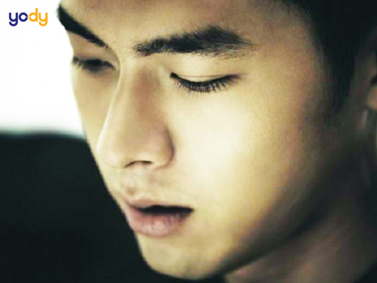 Lông mày lưỡi mác