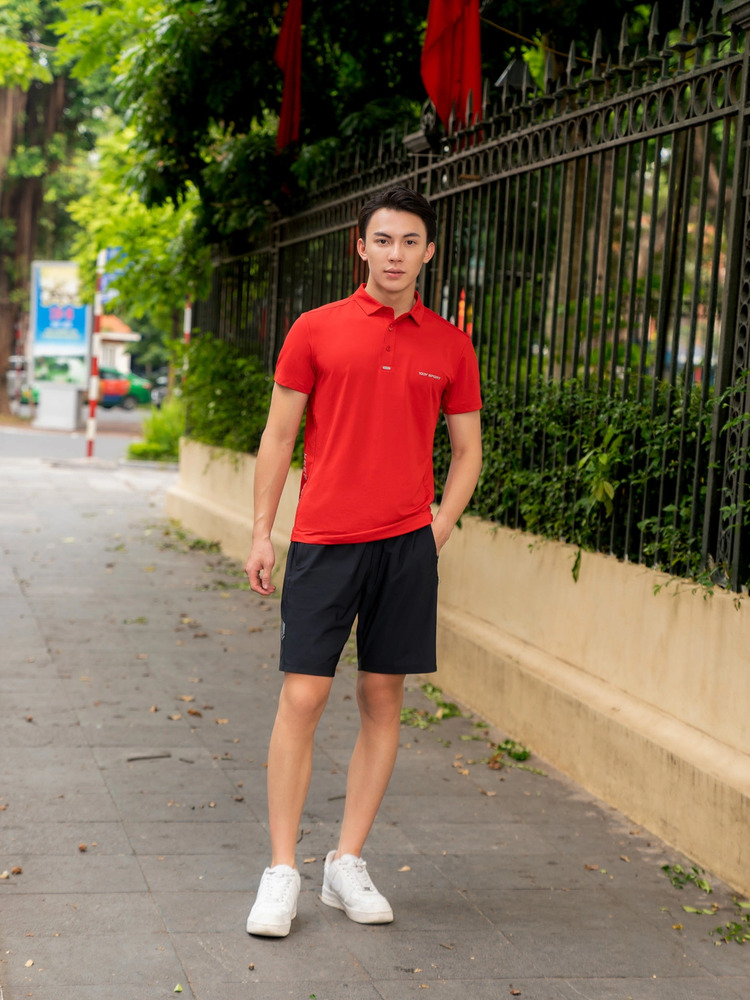 Mix áo polo với quần short