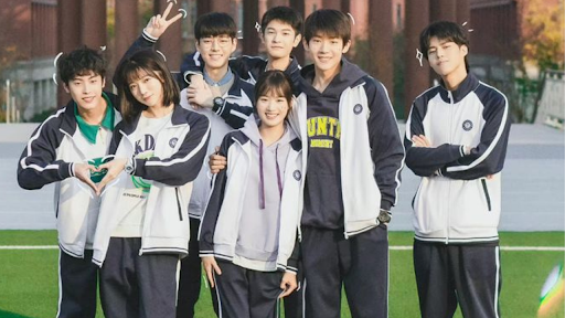 Bài viết - Thời trang kỷ yếu Gen Z - Cẩm nang phối đồ chuẩn “visual” thanh xuân