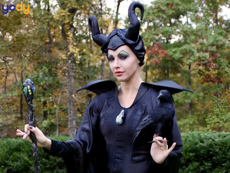 Halloween makeup phù thủy
