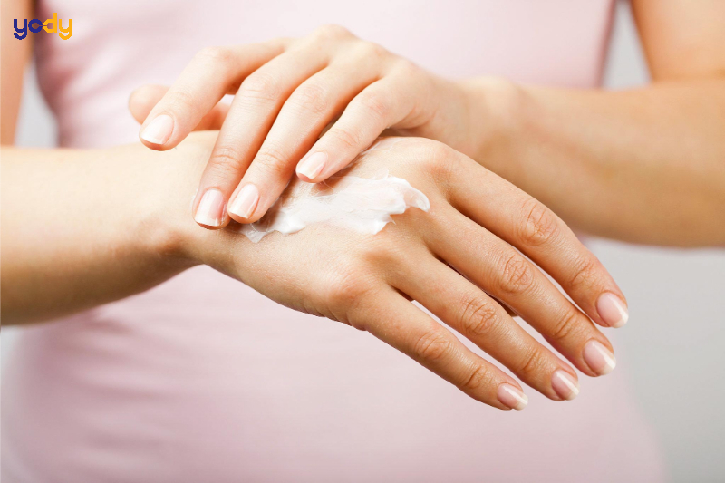 Chỉ cần mặc áo chống nắng là đủ, không cần kem chống nắng