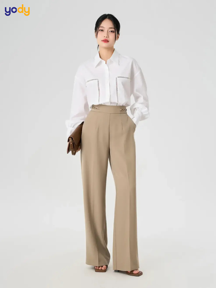 Phối quần âu nữ với áo sơ mi cổ điển