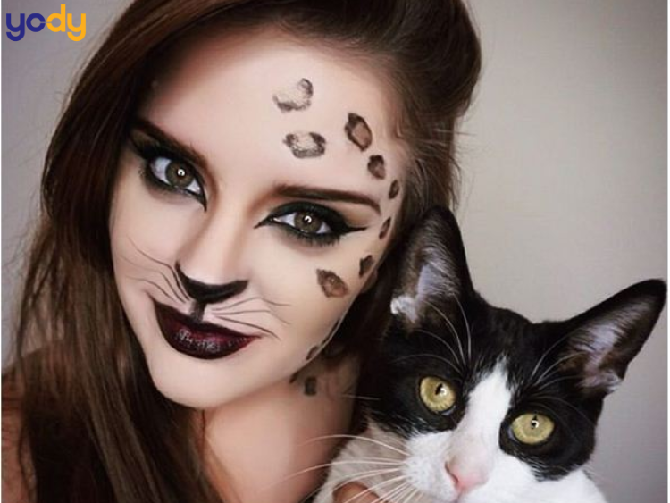 Halloween makeup mèo đen