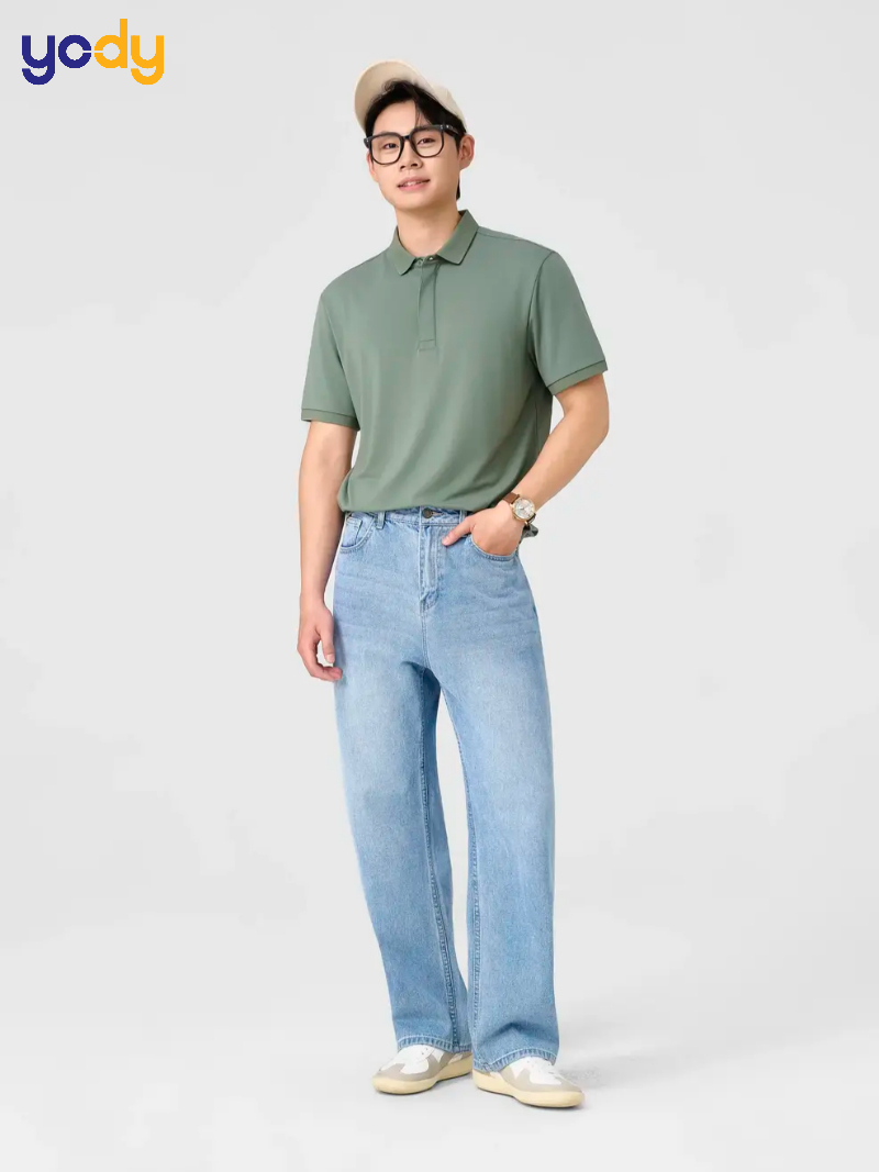 Phong cách trẻ trung với quần jean phối áo polo