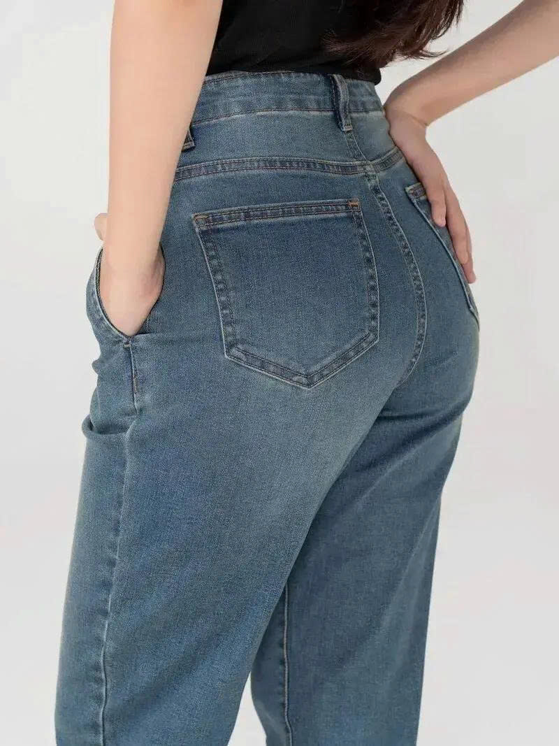 Phần cạp của quần cần đủ để giữ quần ổn định nhưng không tạo cảm giác bó bụng