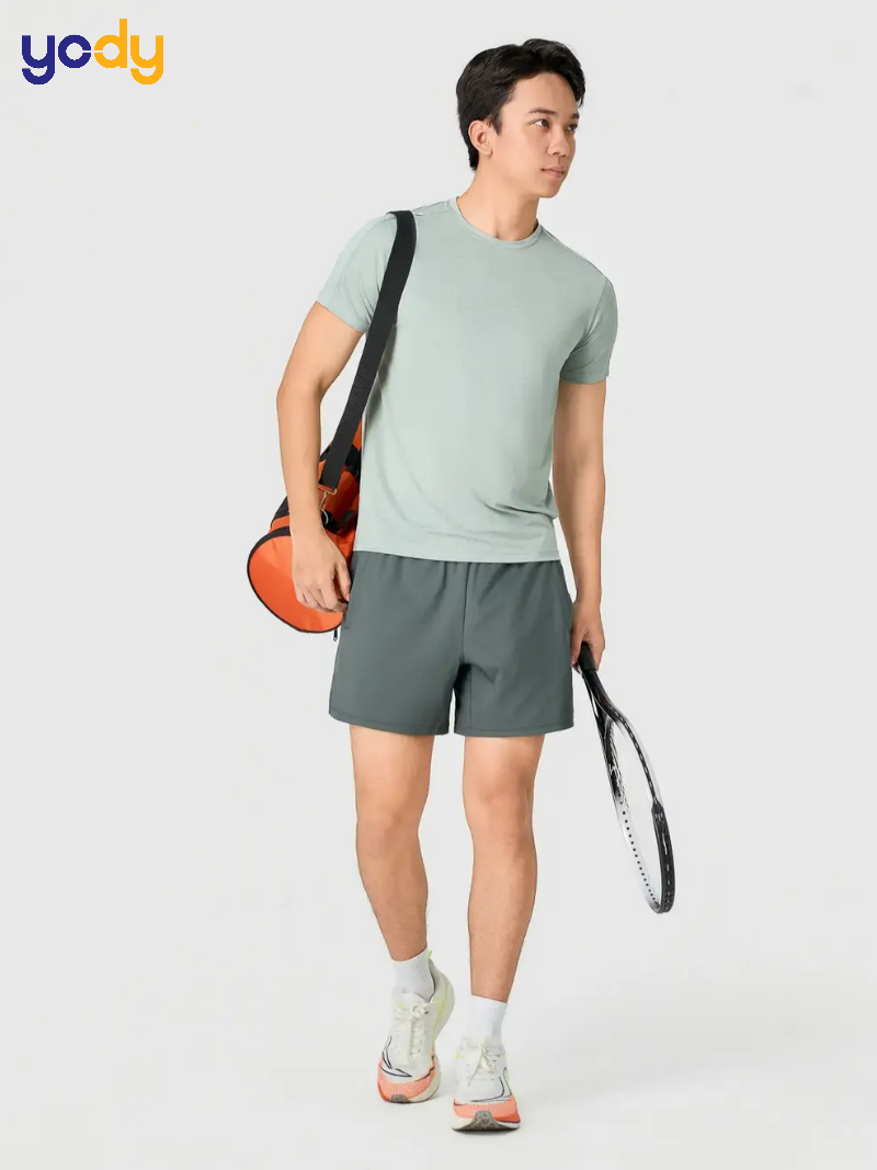 Áo thun thể thao phối quần short